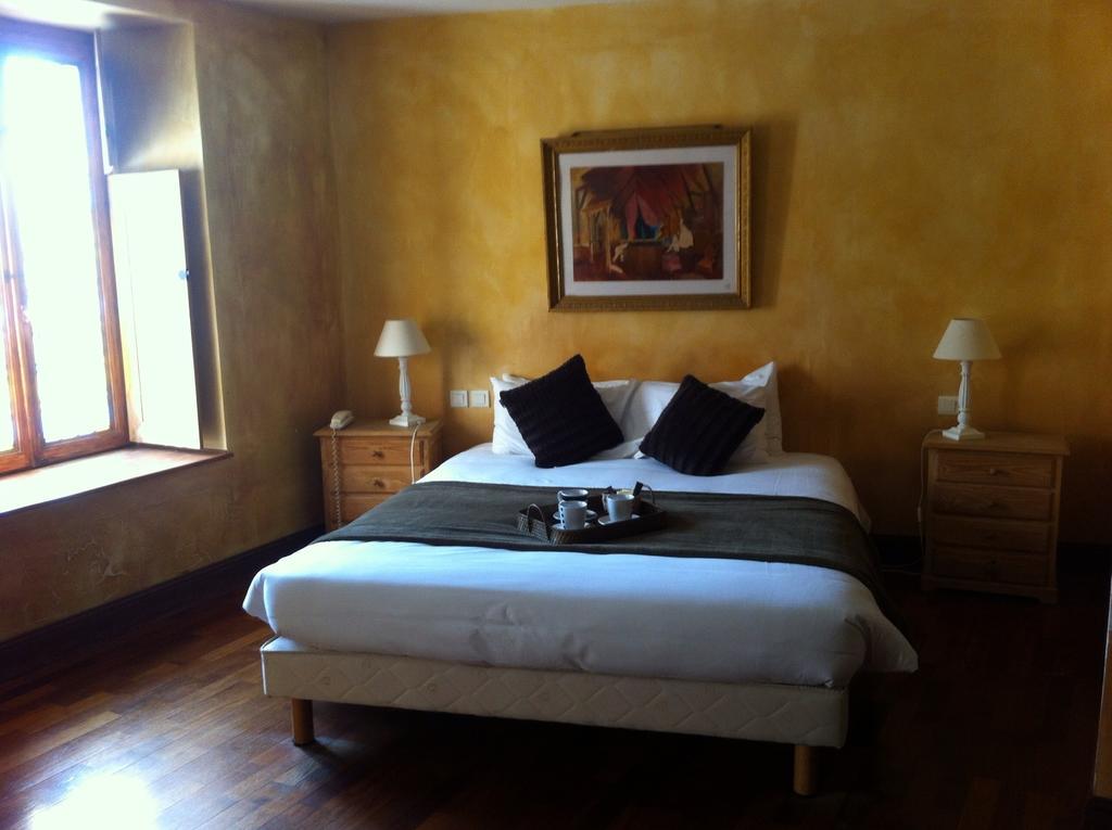 Le Thy Hotel Ploermel Ngoại thất bức ảnh