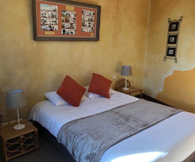 Le Thy Hotel Ploermel Ngoại thất bức ảnh
